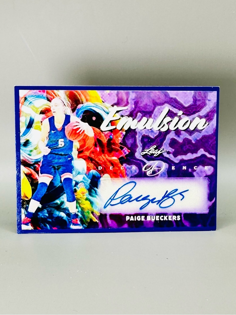 Paige Bueckers Signed Rookie 2024 Leaf 1/5 Novelty Card. Dallas Wings.